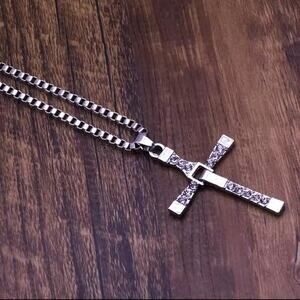 Fast & Furious Cross Necklace Silver CZ Diamond Vintage Retro Fashion Mens Gift